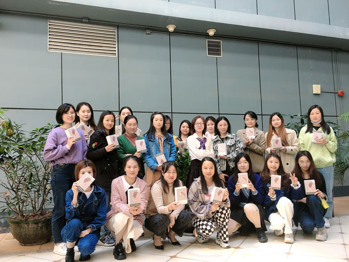 女神節(jié)快樂|有鮮花,有陽光,有愛的薩瑪瑞事業(yè)